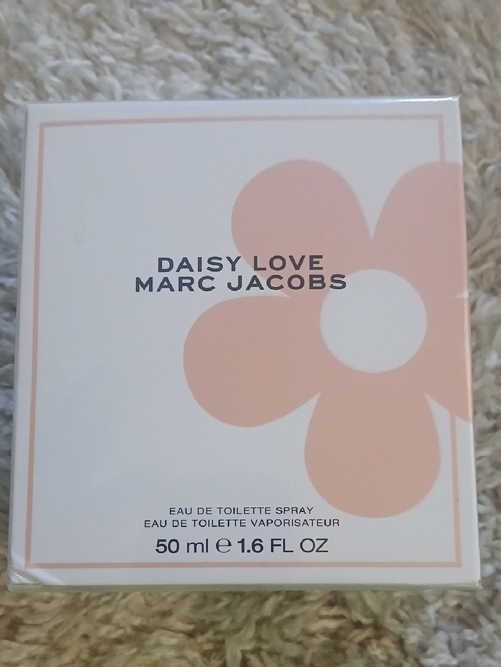 NWT MARC JACOBS DAISY LOVE
